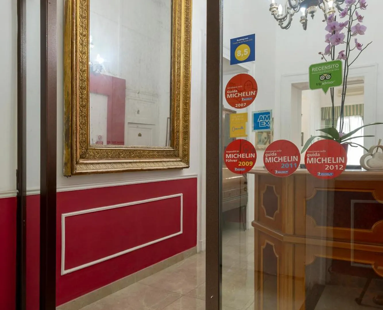 Napolit'Amo Hotel Principe 3*, Naples